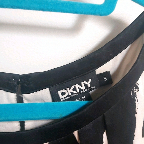 DKNY Silk Dress *NWT* - Picture 3 of 9